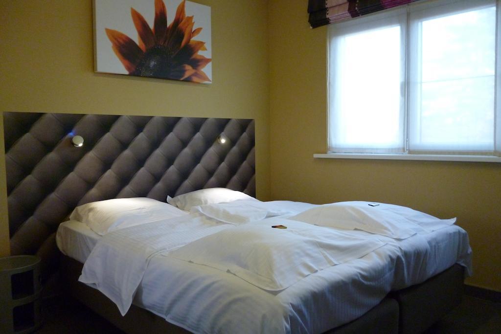 Su'Ro Bed And Breakfast Gent Pokoj fotografie